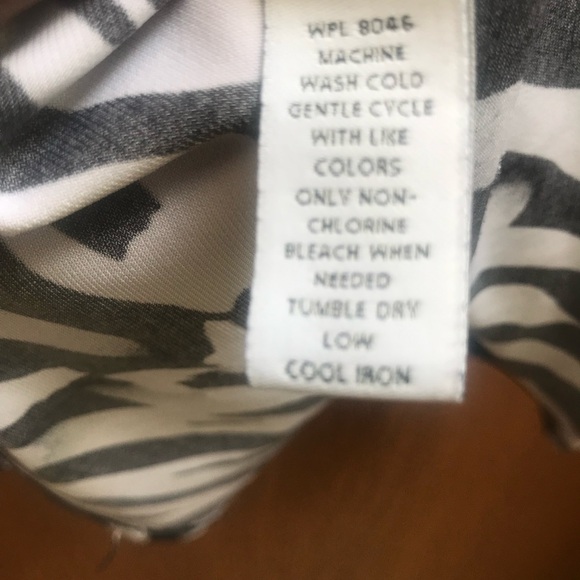 Style & Co Black & White Women’s Tunic Top - Picture 7 of 7